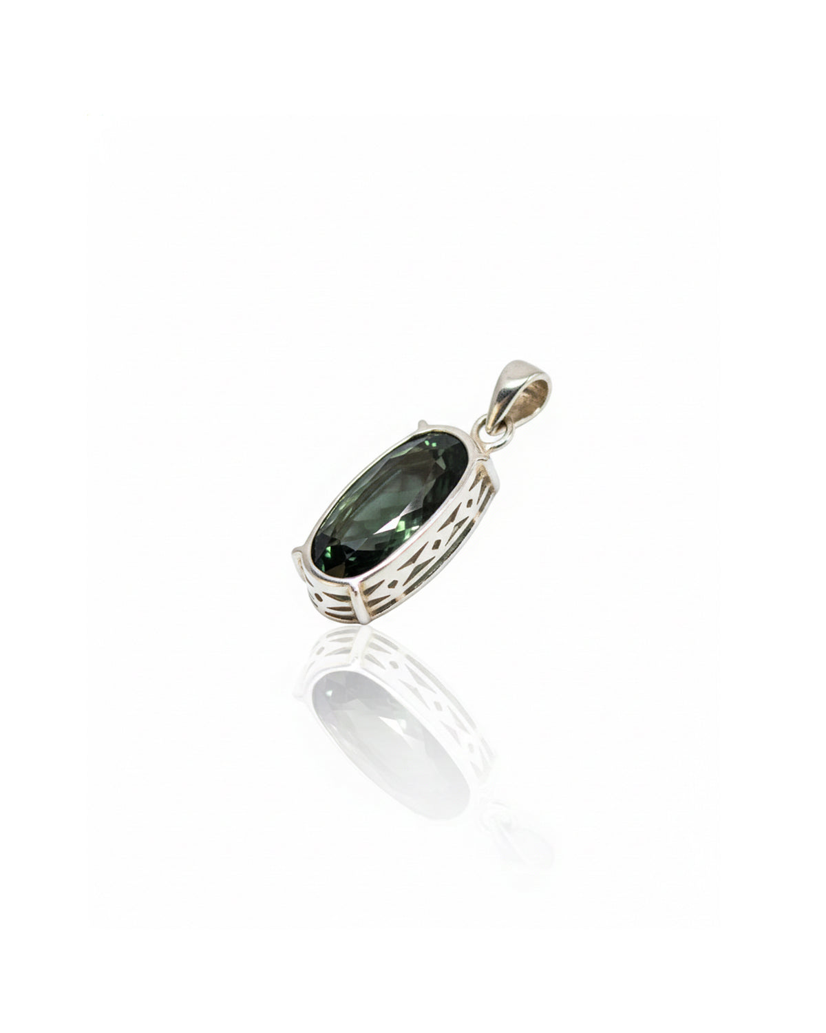 925 Sterling Silver Green Amethyst Pendant – Oval Natural Prasiolite Gemstone Solitaire Necklace