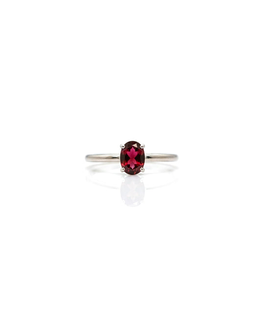 Sterling Silver Garnet Solitaire Ring – 925 Sterling Silver Oval Garnet Ring