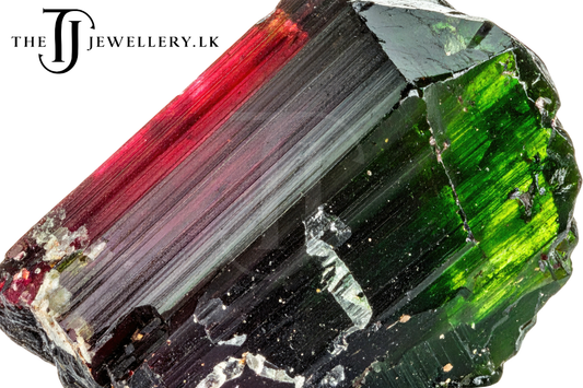 Natural Gemstones vs Lab-Grown Gemstones: What’s the Difference?